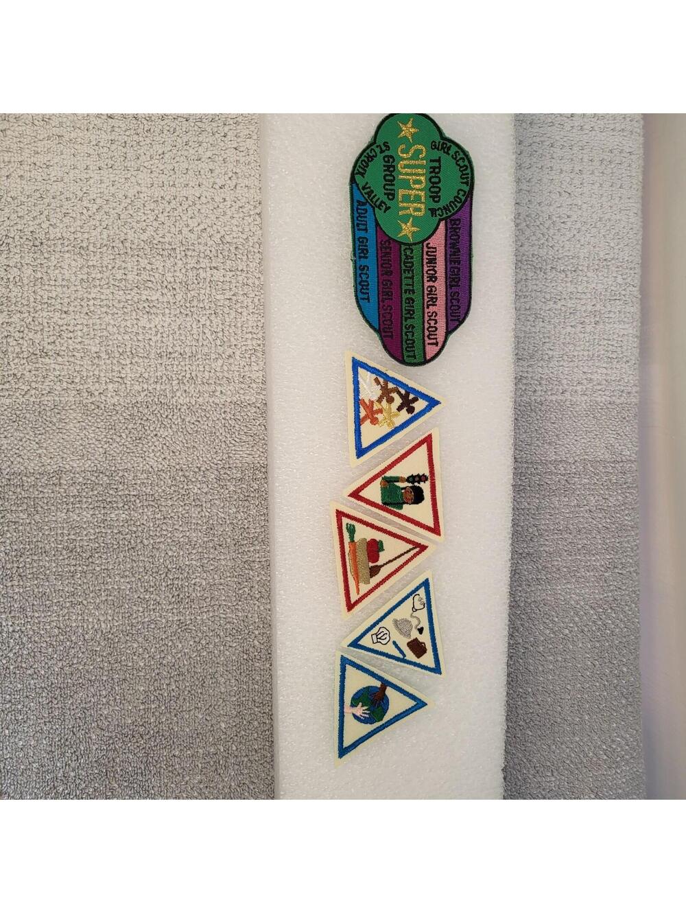 Girl Scouts Brownies bundle batch of VTG retired 1990's patches like new